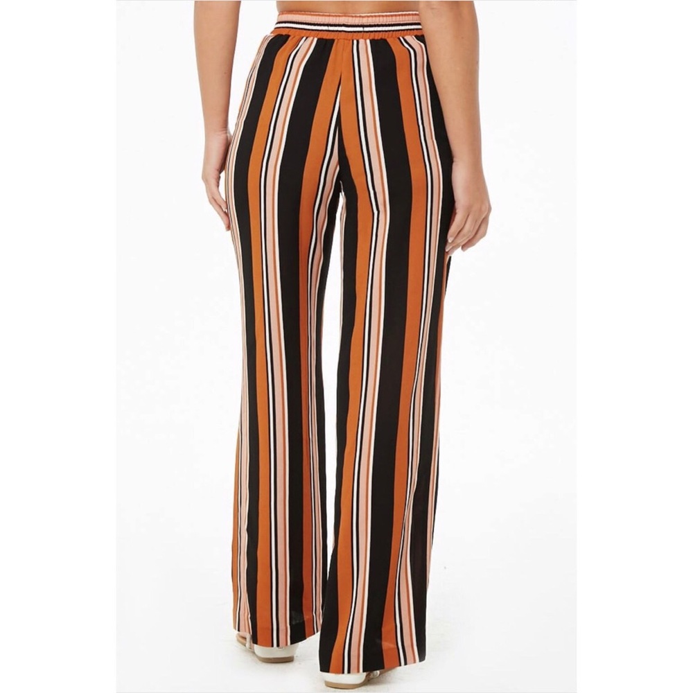 Striped Wide Leg Pants - Picture 2 of 3